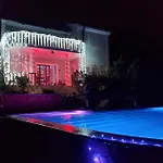 In Kastel Kambelovac * Kaštela